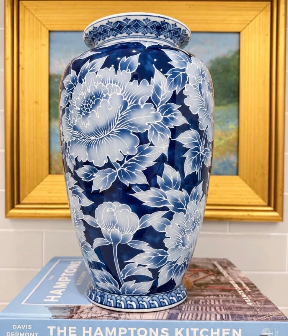 BW Vase