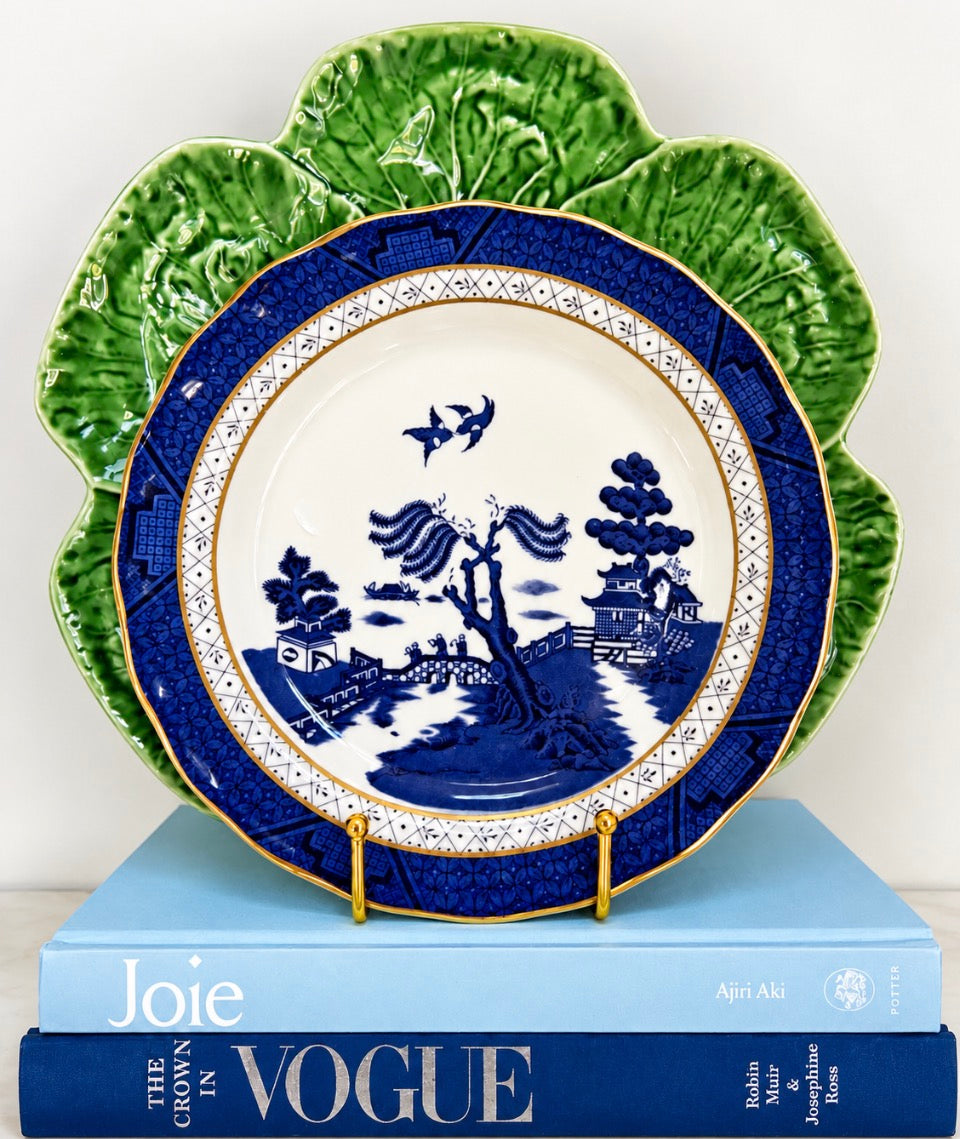 Bordallo & Blue Willow Plate Stack